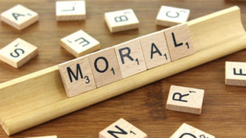 Pengertian Moral